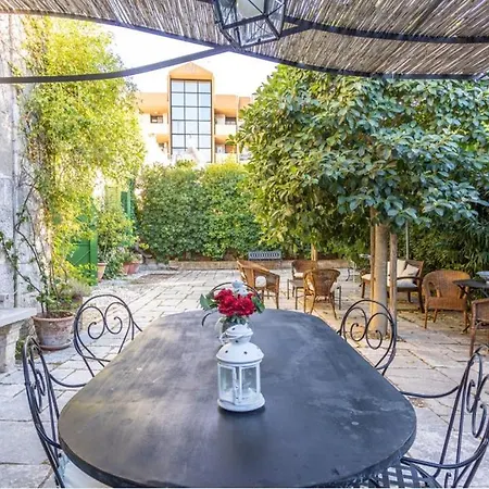 فيلة Maison Jasmine