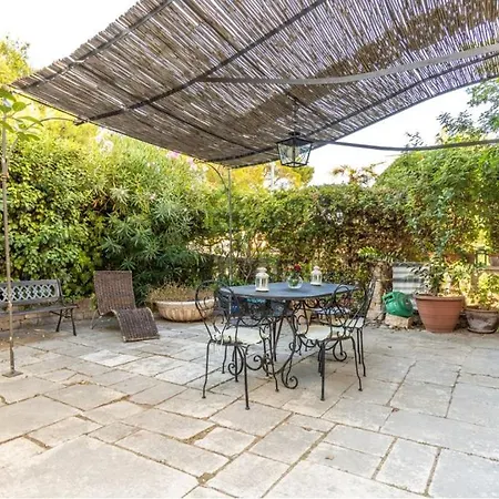 Maison Jasmine باري